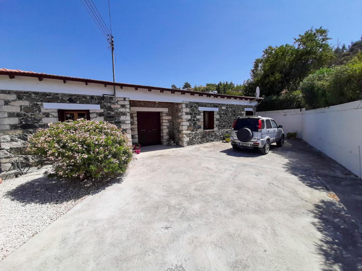Kellaki Cottage - 2 Bedroom With Pool, Sleeps 6 Luaran gambar