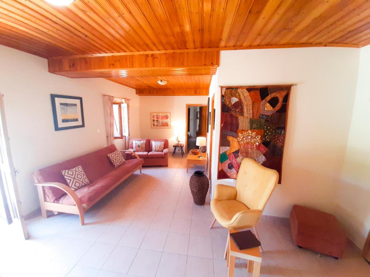 Kellaki Cottage - 2 Bedroom With Pool, Sleeps 6 Luaran gambar